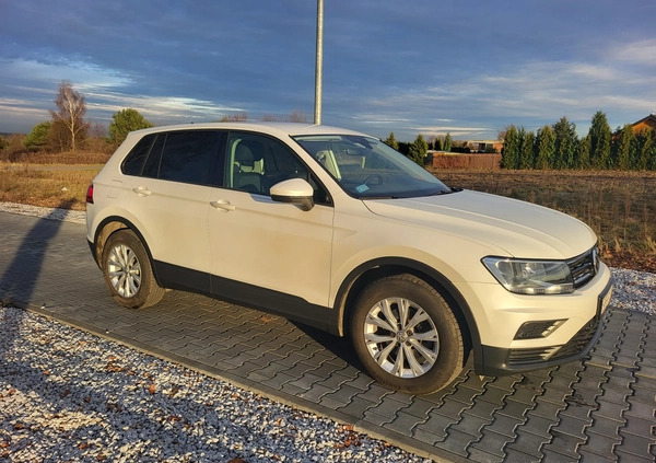 Volkswagen Tiguan cena 99000 przebieg: 34500, rok produkcji 2019 z Jasło małe 137